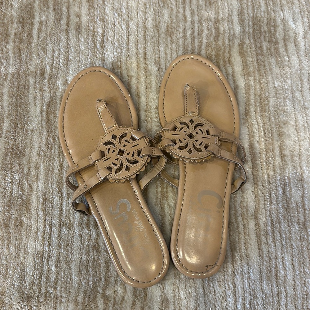 Women’s sandals